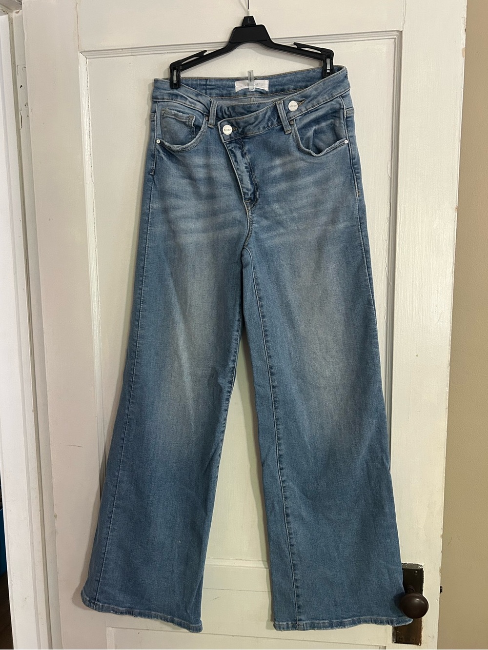 Light Blue Wide-Leg Jeans - Relaxed Flare Denim